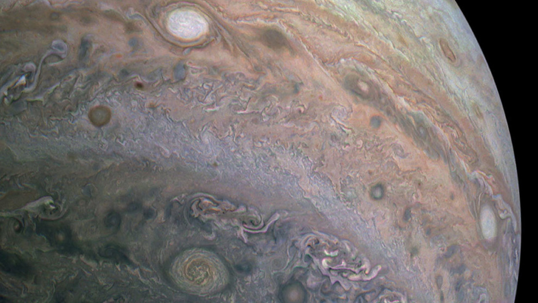 El clima de Júpiter y Saturno se debería a un proceso diferente al de la Tierra