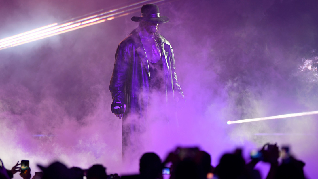 El mítico luchador The Undertaker da su último adiós a la WWE en un día simbólico: debutó en la empresa hace exactamente 30 años