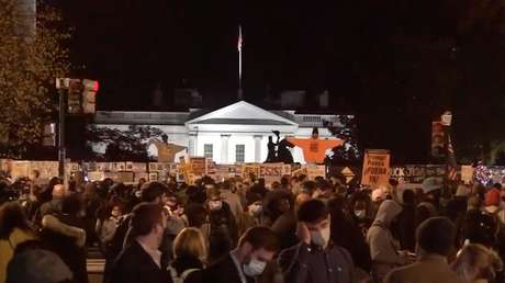 EN VIVO: Movilización frente a la Casa Blanca durante la noche de las elecciones presidenciales de EE.UU.