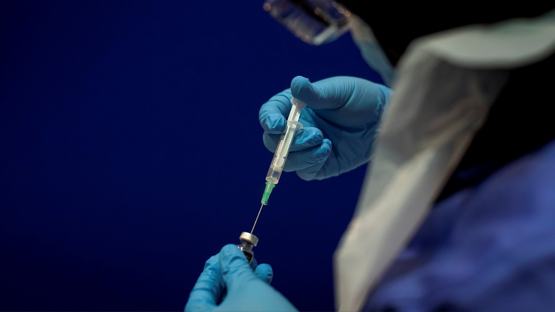 Autoridad sanitaria de EE.UU. afirma que la vacuna de Pfizer ofrece protección contra el covid-19 desde la primera dosis