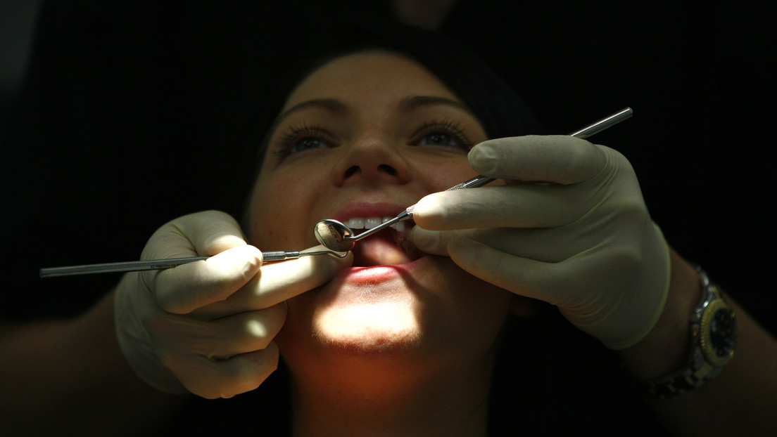 Acusan a un dentista estadounidense de romper los dientes de sus pacientes para  estafar a las compañías de seguros