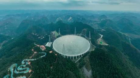 El radiotelescopio más grande del mundo atrae hacia China a científicos extranjeros tras el colapso del de Arecibo