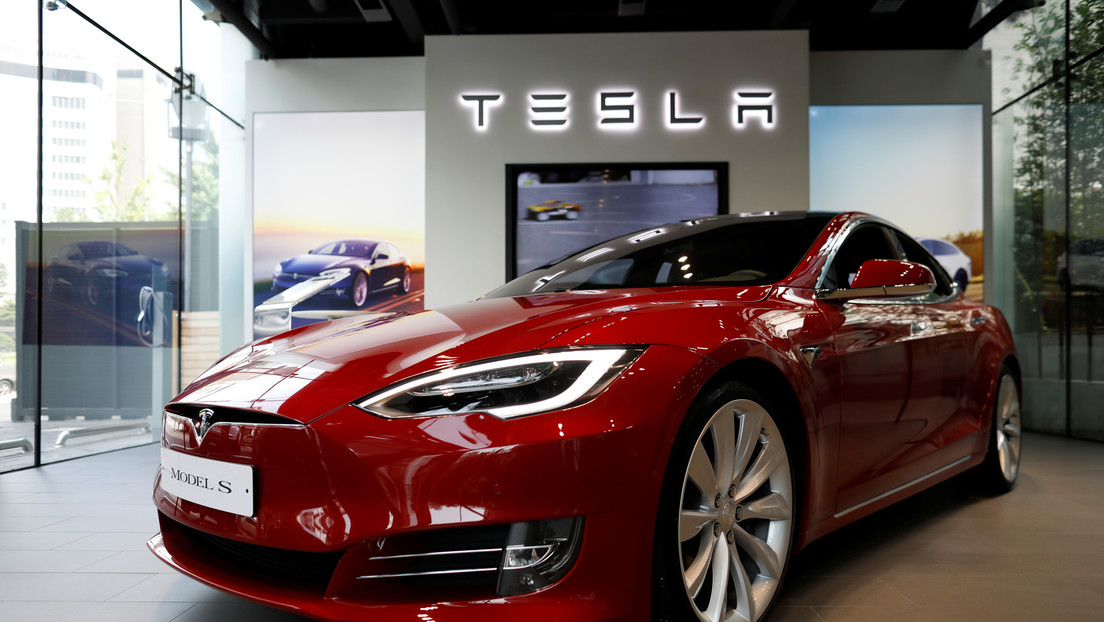 Propietarios de los nuevos Tesla Model 3 y Model Y 2021 sufren
