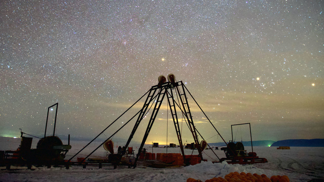 A large neutrino observatory will start in 2021 at the bottom of Lake Baikal