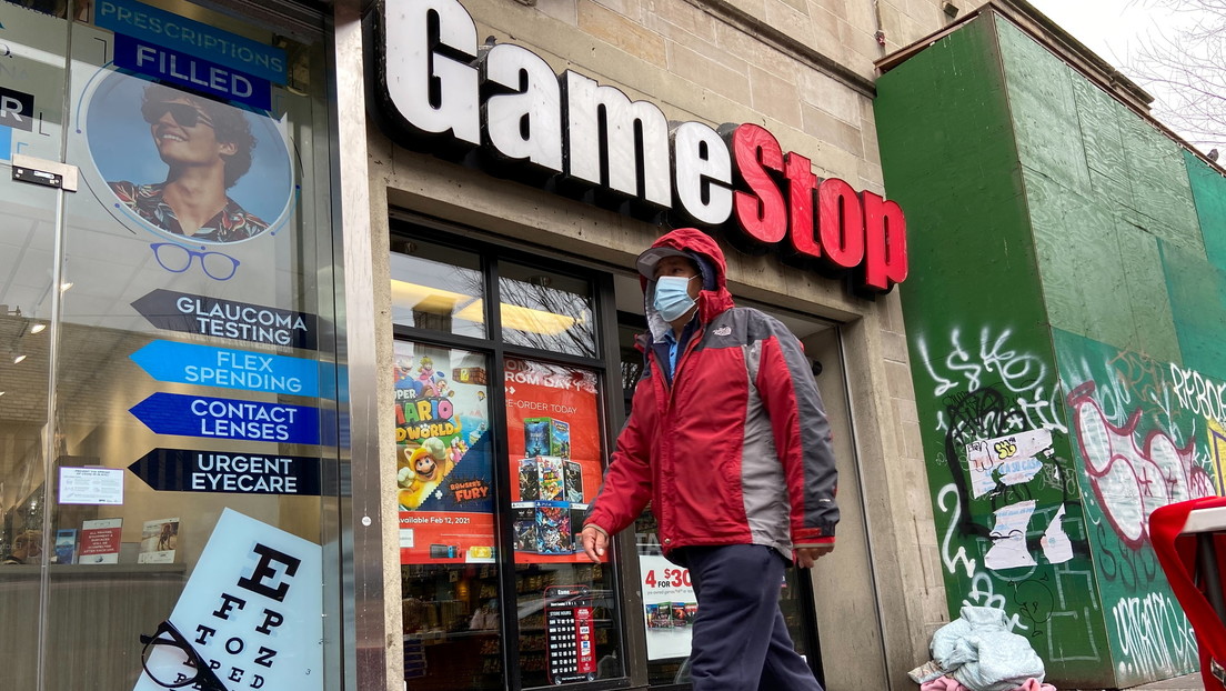 Un niño de 10 años vende las acciones de GameStop que recibió como regalo en el 2019 y gana más de 3.100 dólares