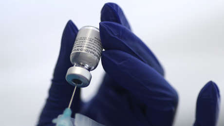 Estudio indica que la vacuna de Pfizer y BioNTech podría ser eficaz contra las nuevas variantes de coronavirus