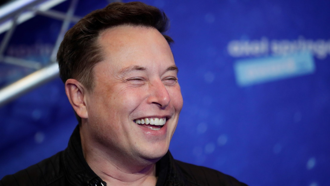A charla in Clubhouse between Elon Musk and the Robinhood cofounder has released an alud of new users