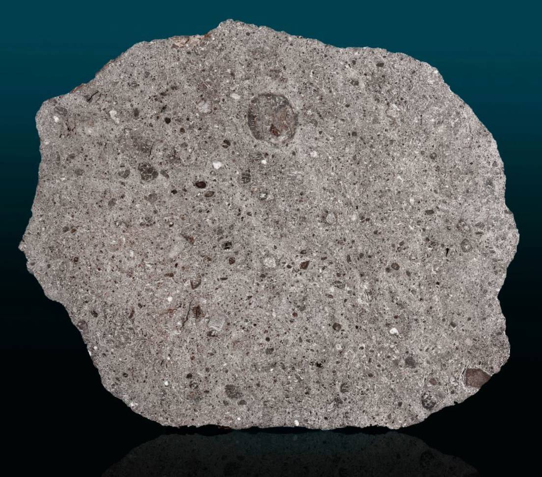 Fragmentos de meteoritos y &quot;gemas extraterrestres&quot;, a subasta en Christie&#39;s  - RT