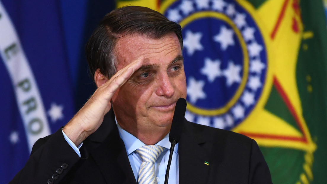 Bolsonaro llama 
