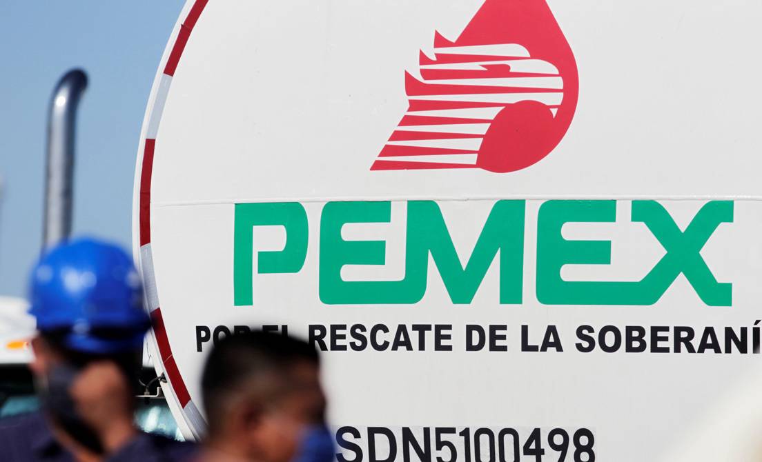 Refinería de Pemex en Cadereyta, Nuevo León, México, 27 de agosto de 2020