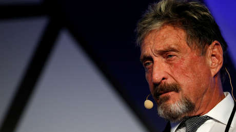 Acusan en EE.UU. de fraude y blanqueo al gurú de los antivirus John McAfee y a su asesor de criptomonedas