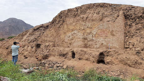 FOTOS, VIDEO: Descubren en Perú un templo de hace 3.200 años con el mural de una divinidad estilizada como una araña