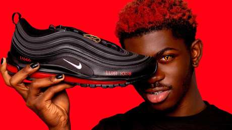 Rapero Lil Nas X lanza unas 'zapatillas de Satán' que contienen sangre humana