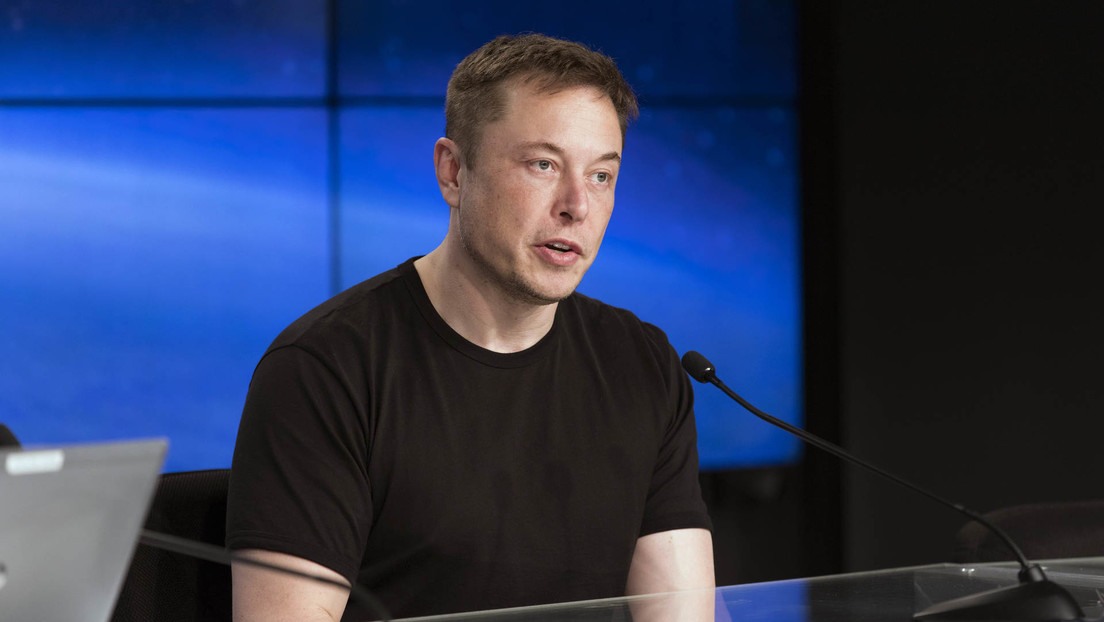 Elon Musk afirma que Rusia va por "buen camino" en el desarrollo de su cohete lanzador reutilizable