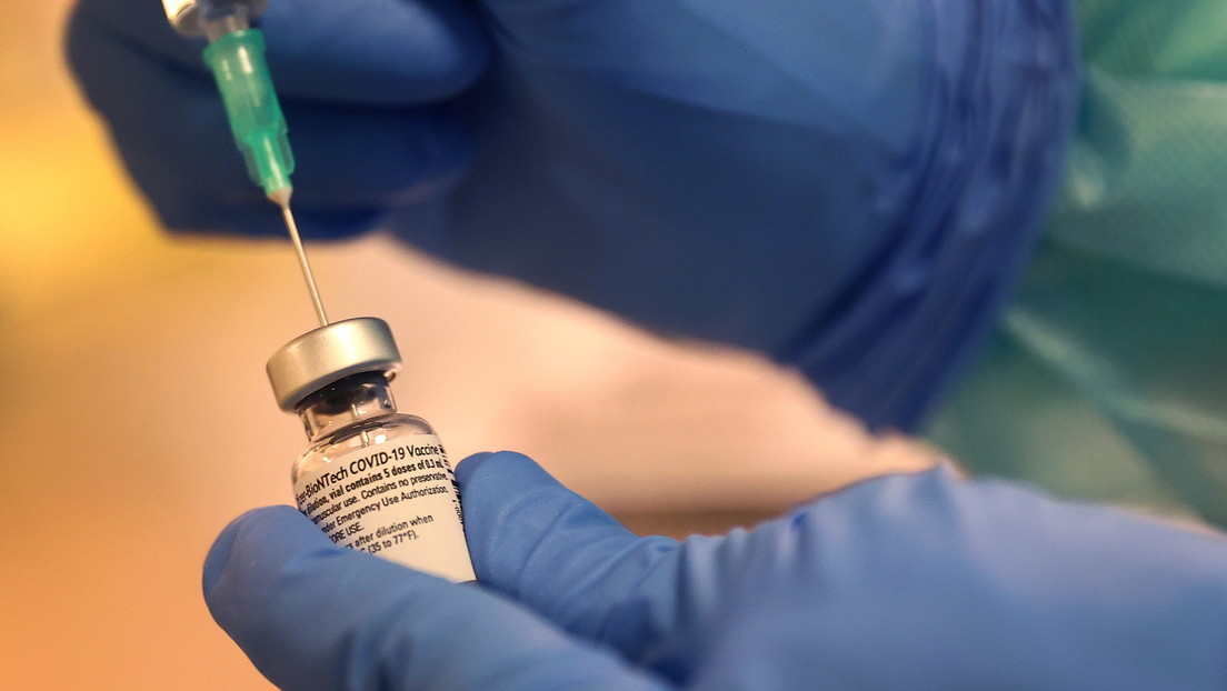 Una enfermera alemana sustituyó varias vacunas contra el covid-19 por una solución  salina para cubrir un error - RT