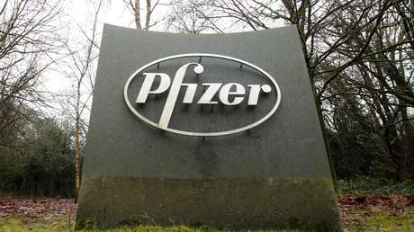 Las personas que reciban la vacuna de Pfizer contra el covid-19 "probablemente" necesitarán una tercera dosis en un año
