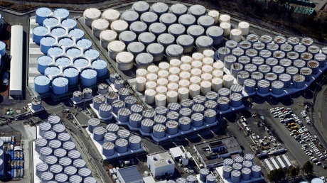 Vice primer ministro de Japón insiste en que el agua de Fukushima es segura para beber después de que China lo retara a tomar un sorbo