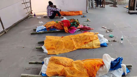VIDEO: Apilan cadáveres en las calles de una ciudad india en medio del colapso sanitario por la pandemia de covid-19