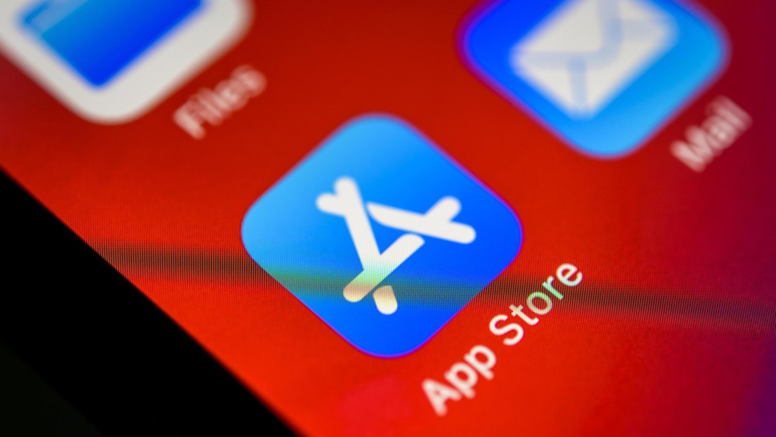 ‘Should be removed immediately’: Expert warns millions of iPad and iPhone users of App Store scams