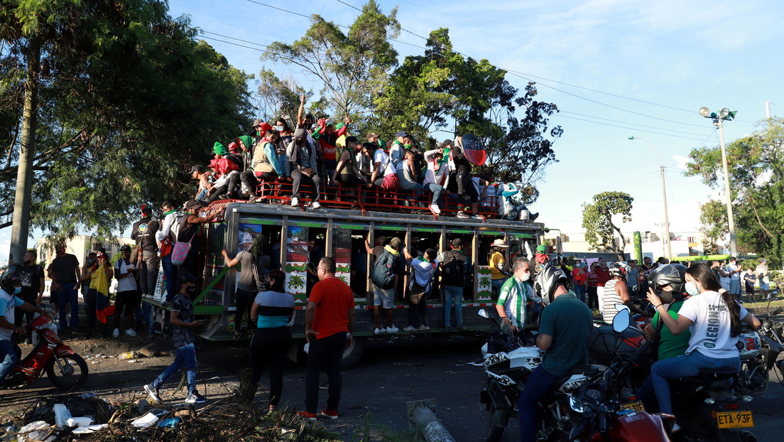 Racismo, insultos y disparos de civiles armados contra indígenas: el otro lado de las protestas en Cali