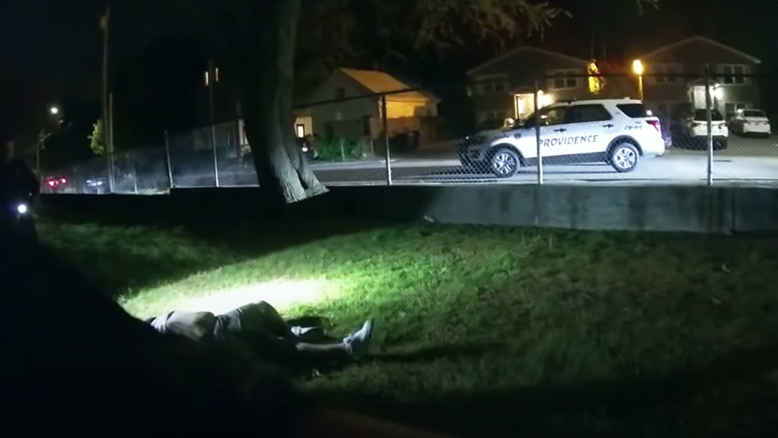Un hombre muere en EE.UU. tras ser esposado boca abajo contra el suelo durante 90 segundos (VIDEO)