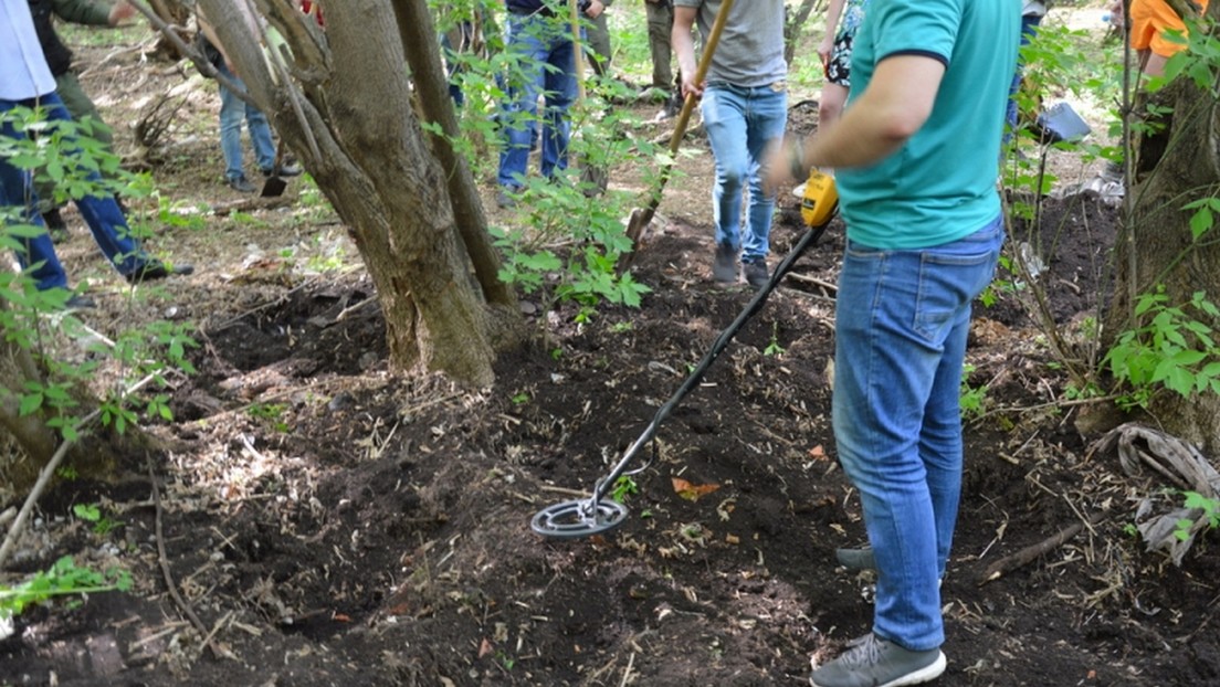 Hallan en un bosque ruso joyas valoradas en 2 millones de dólares robadas y escondidas por un colombiano durante el Mundial 2018 (FOTOS)