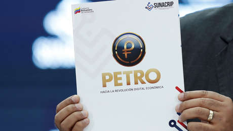 Maduro anuncia que las prestaciones sociales del sector público se calcularán con criptomoneda petro