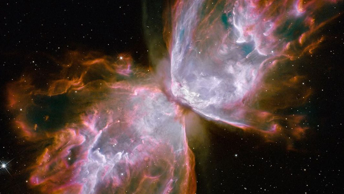 NASA shows the image of a violent cosmic butterfly "who stings like a bee"