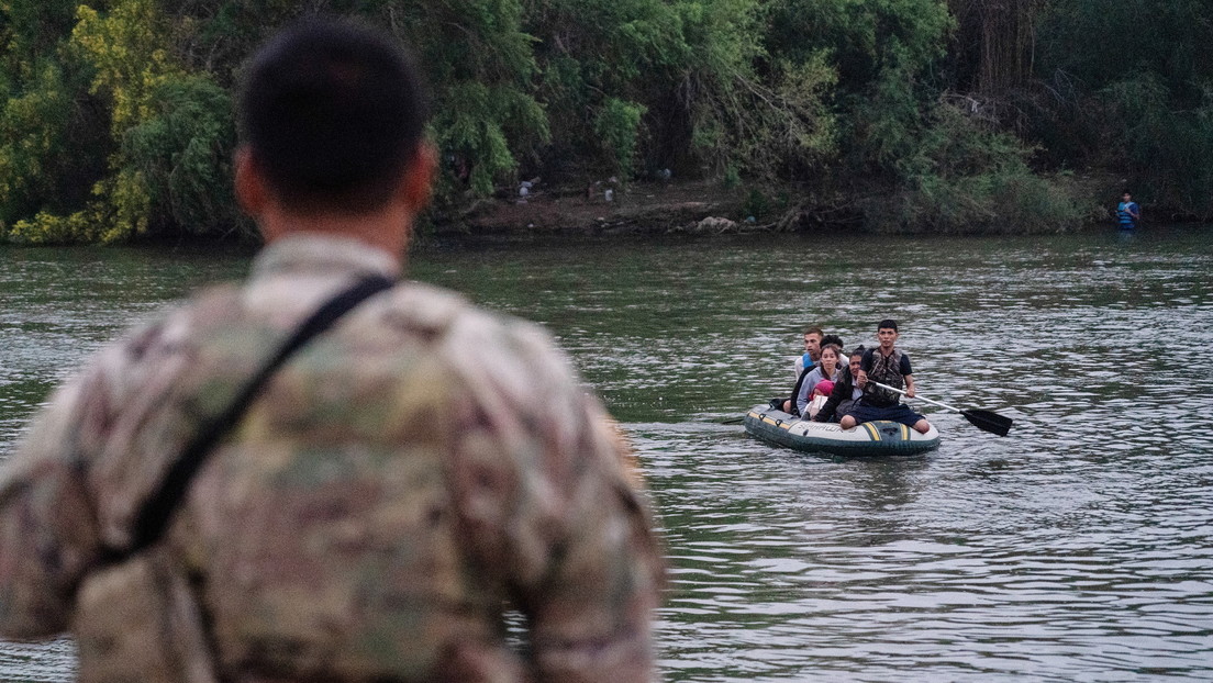Gobernadores republicanos envían militares a la frontera con México para atender la "crisis" migratoria - Vimarsana News