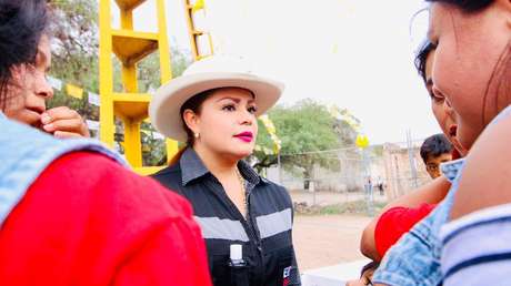 "Vengo con mi hijo, esto no puede estar pasando": Una candidata mexicana sufre un atentado mientras se dirige al cierre de su campaña