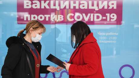 Moscú introduce la vacunación obligatoria para varios profesionales, incluidos los del sector servicios