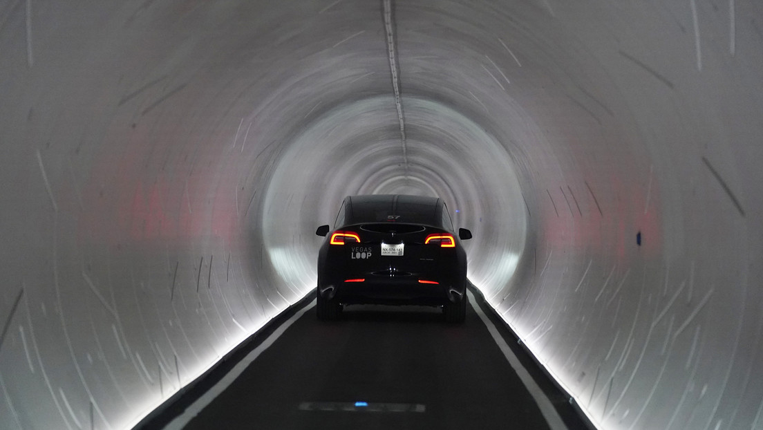 A Florida city accepts Elon Musk’s proposal to build a tunnel from downtown to the beach