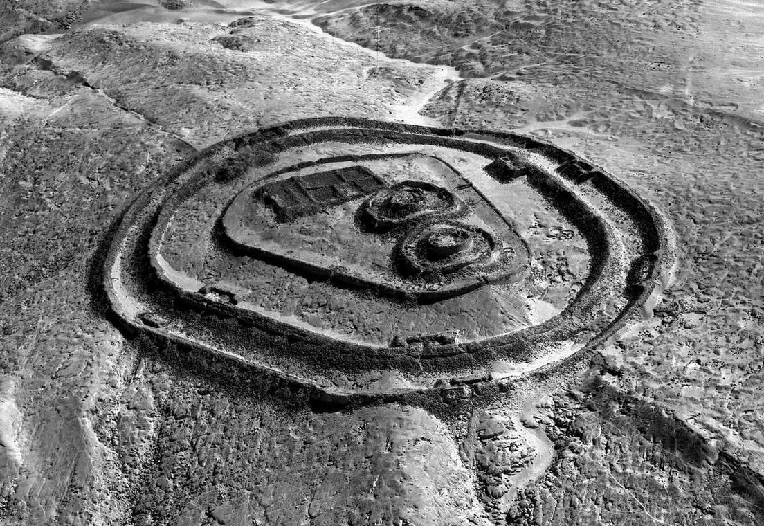 El complejo arqueoastronómico de Chankillo.
