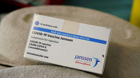 La FDA agrega una advertencia para la vacuna de Johnson & Johnson relacionada con un raro trastorno neurológico