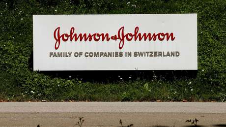 Johnson & Johnson retira del mercado cinco de sus productos de protección solar en aerosol tras descubrirse que contienen "niveles bajos" de benceno