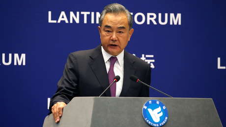 China acusa a EE.UU. de "difundir virus políticos" a través de la OMS