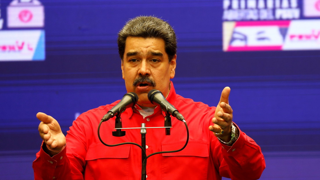 Maduro carga contra el F.C. Barcelona 