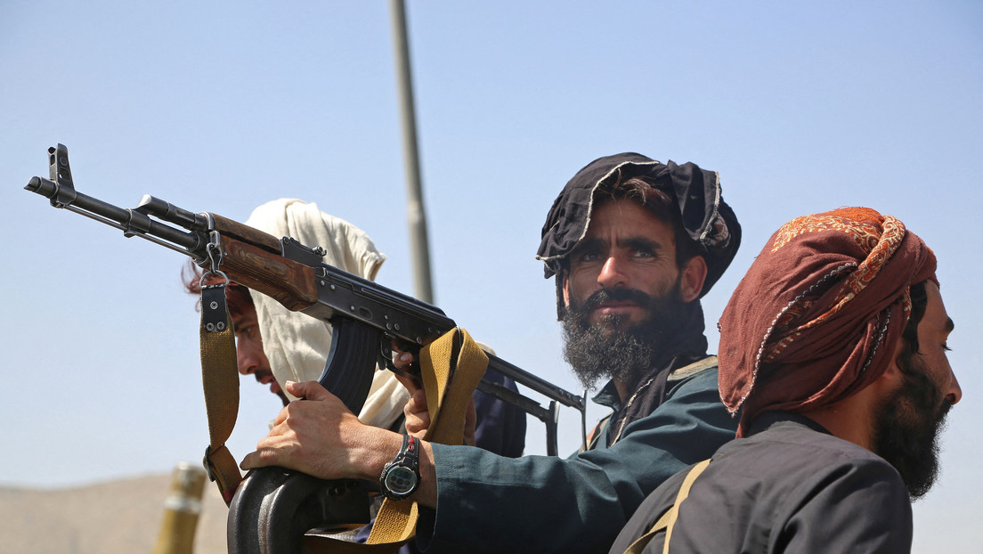 Los talibanes empiezan a recoger armas entre los civiles: "ahora pueden sentirse seguros"