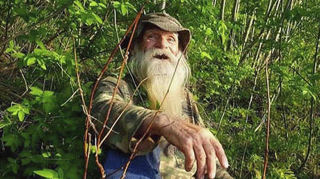 Obligan a un hombre de 81 años a dejar la cabaña en la que vive desde hace casi 30 años en un remoto bosque de EE.UU 610abd9659bf5b62817f4f17