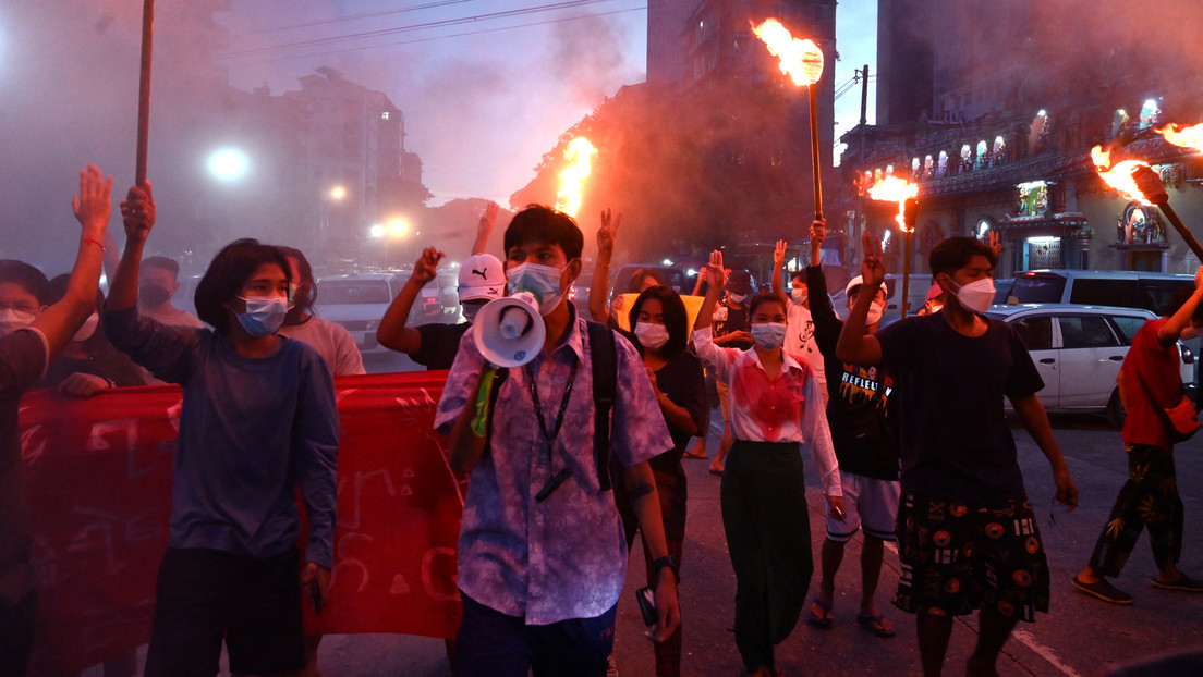 El movimiento de resistencia en Myanmar llama a una insurrección nacional contra los golpistas