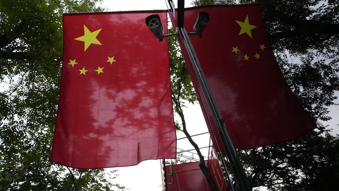 China beginnt mit der Sperrung von Finanzwebseiten und übt Druck auf Blogger aus, die Märkte analysieren China beginnt mit der Sperrung von Finanzwebseiten und übt Druck auf Blogger aus, die Märkte analysieren