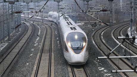 China presenta un plan para desarrollar trenes ultrarrápidos