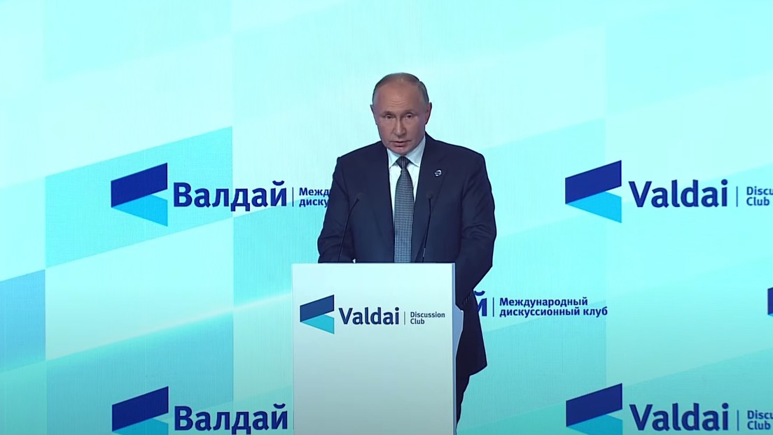 Putin: "El modelo existente del capitalismo se ha agotado, no tiene forma de salir de la maraña de contradicciones"