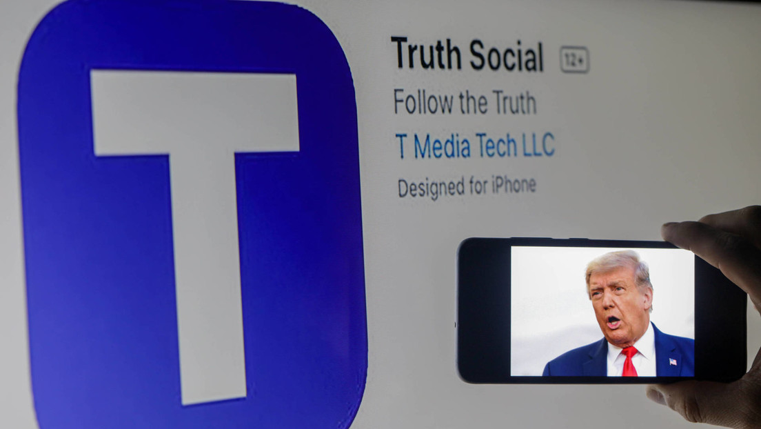 Revuelo en la bolsa: las acciones de la empresa mediática de Trump crecen un 842 % tras el anuncio de su red social 'TRUTH Social'