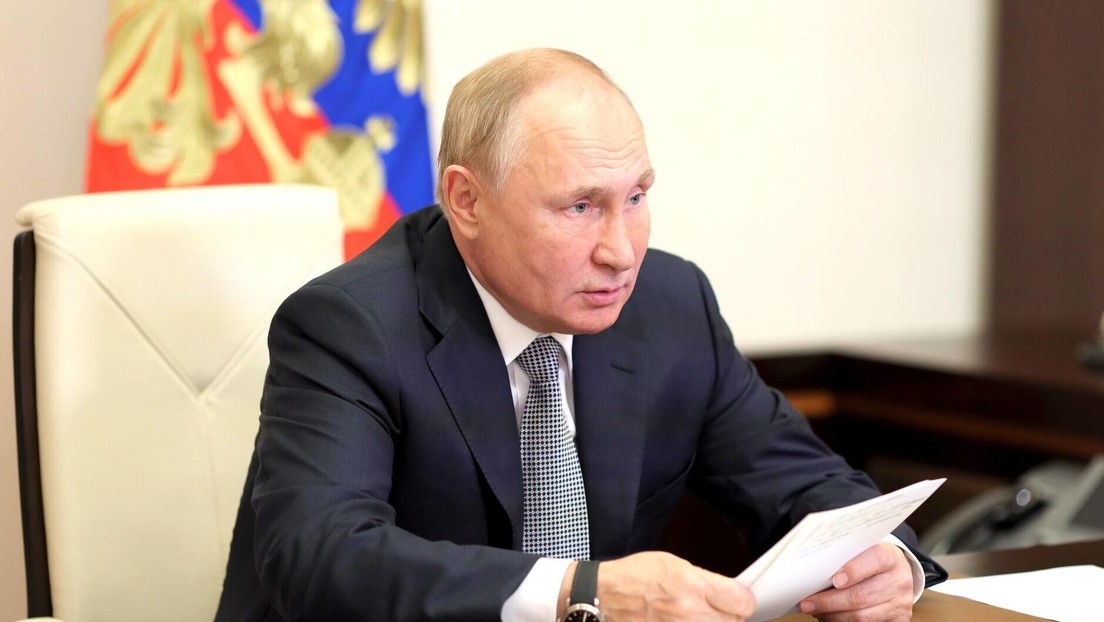 Putin insta a crear un procedimiento de reconocimiento mutuo de los certificados de vacunación anticovid