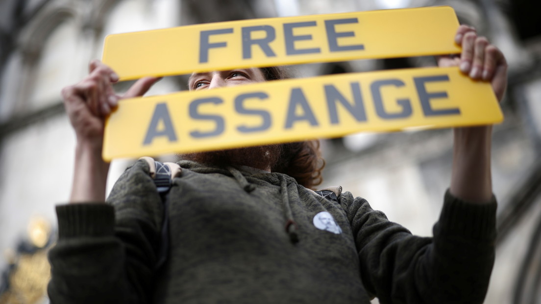 Abogado de Assange: "EE.UU. criminaliza la publicación de información veraz proveniente de fuentes anónimas"