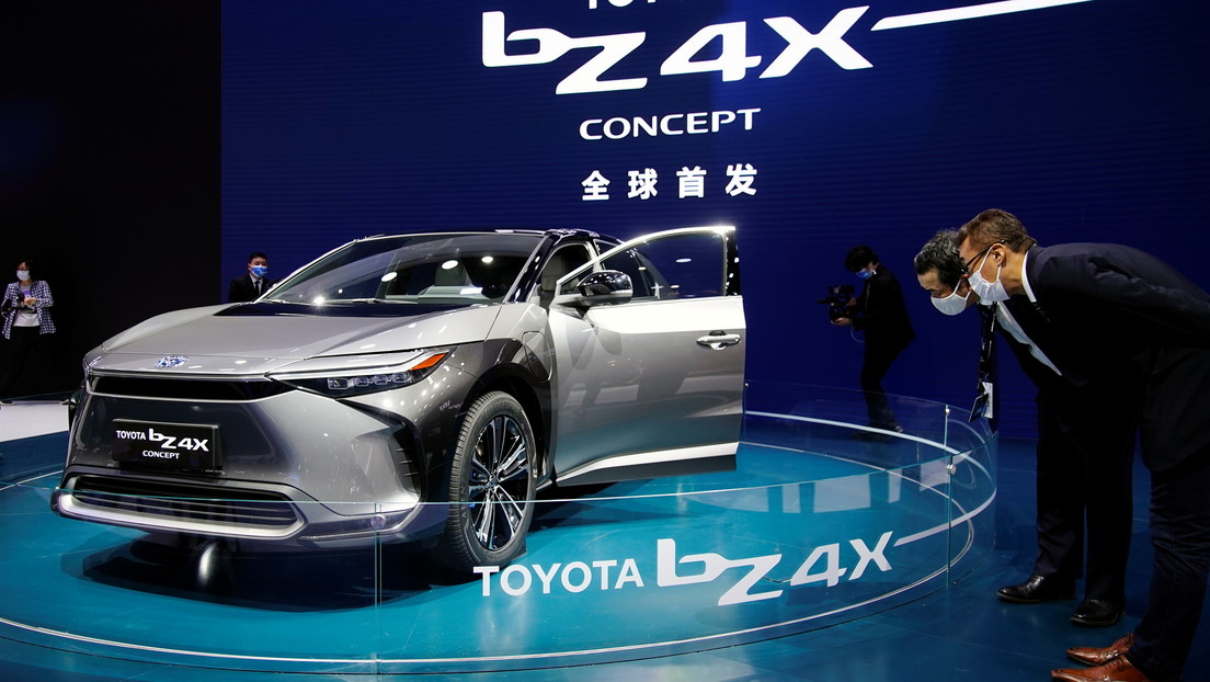 Así será bZ4X, el primer SUV eléctrico de Toyota  (VIDEO)