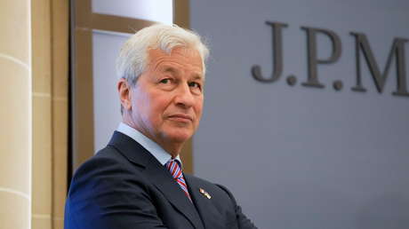 El director general de JPMorgan rechaza el bitcóin por "no tener valor" y sostiene que finalmente será regulado por los gobiernos