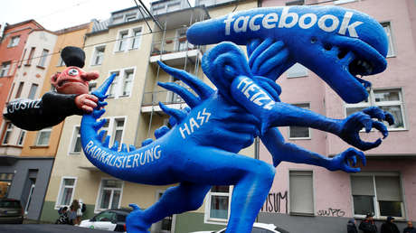 Filtran la 'lista negra' de Facebook que sirve de base para regular comentarios en la red social