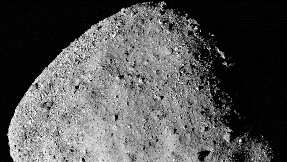 Astrónomos sugieren que un pequeño asteroide que orbita la Tierra es un fragmento desprendido de la Luna